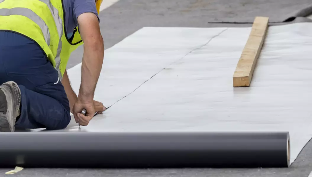 Descubra as diferenças entre PVC e TPO: